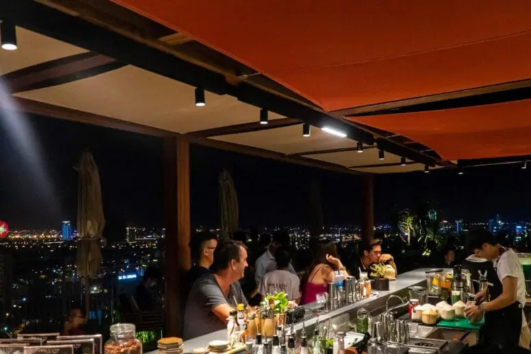 Chicland Lounge Da Nang - Rooftop Bar Đà Nẵng